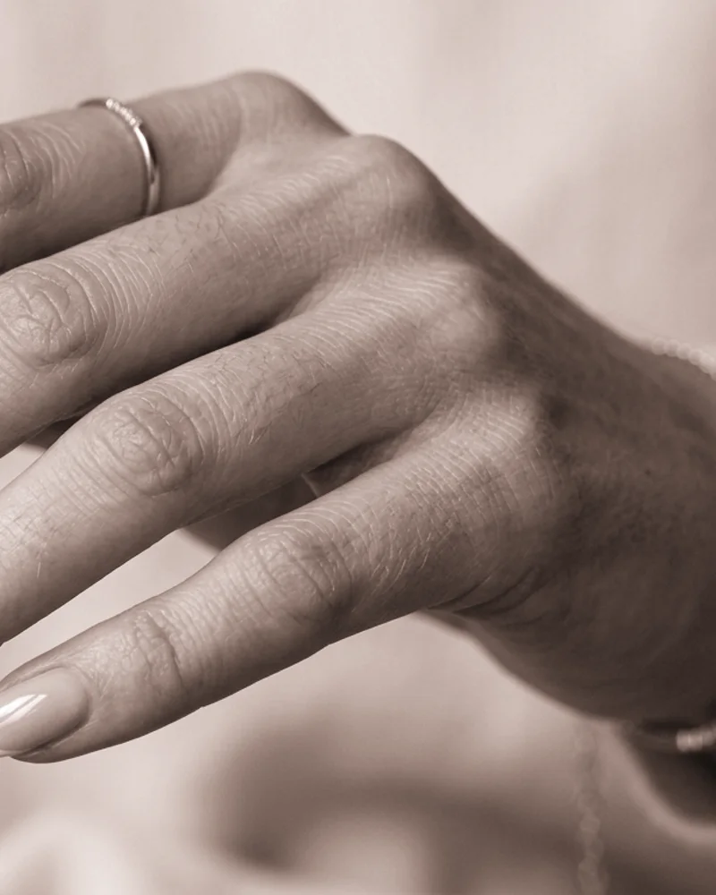 Line Art Nails