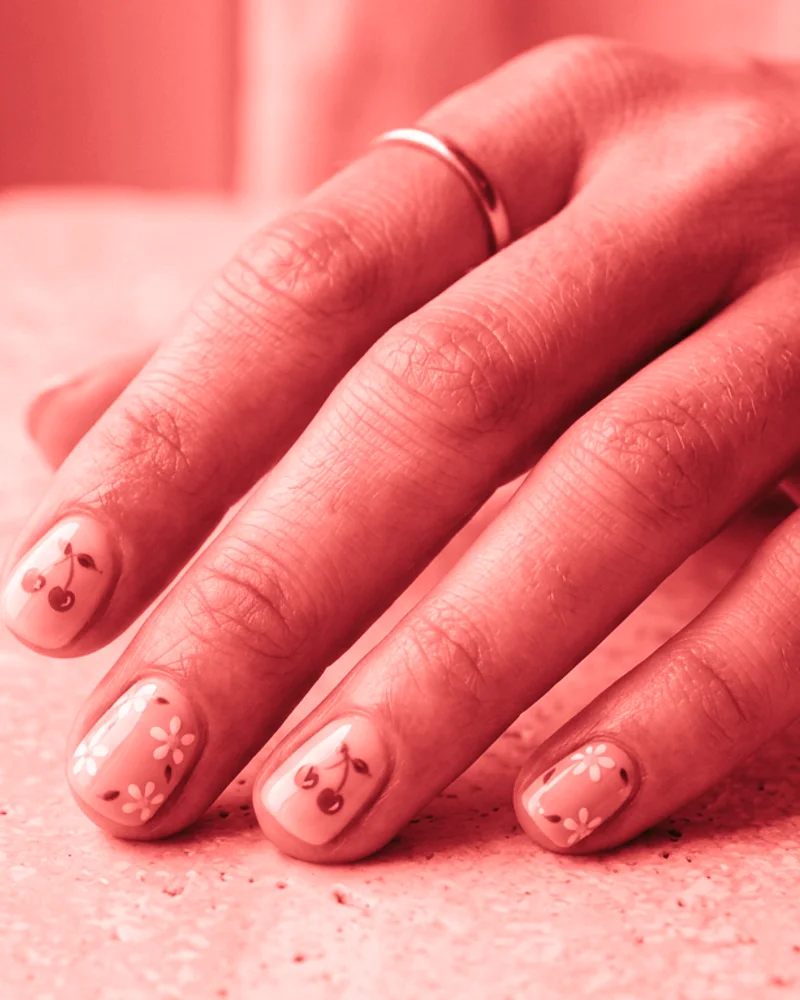 Red Nails Style 2: Subtle Metallic Edge